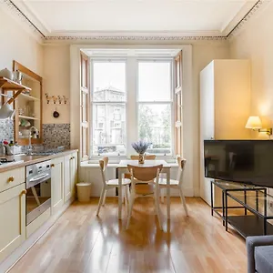  Apartment Spacious & Unique 1 Bed With Wifi