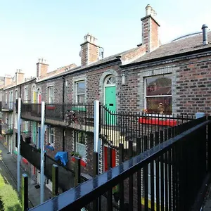  Apartment Stylish Flat In 1860's Listed Building